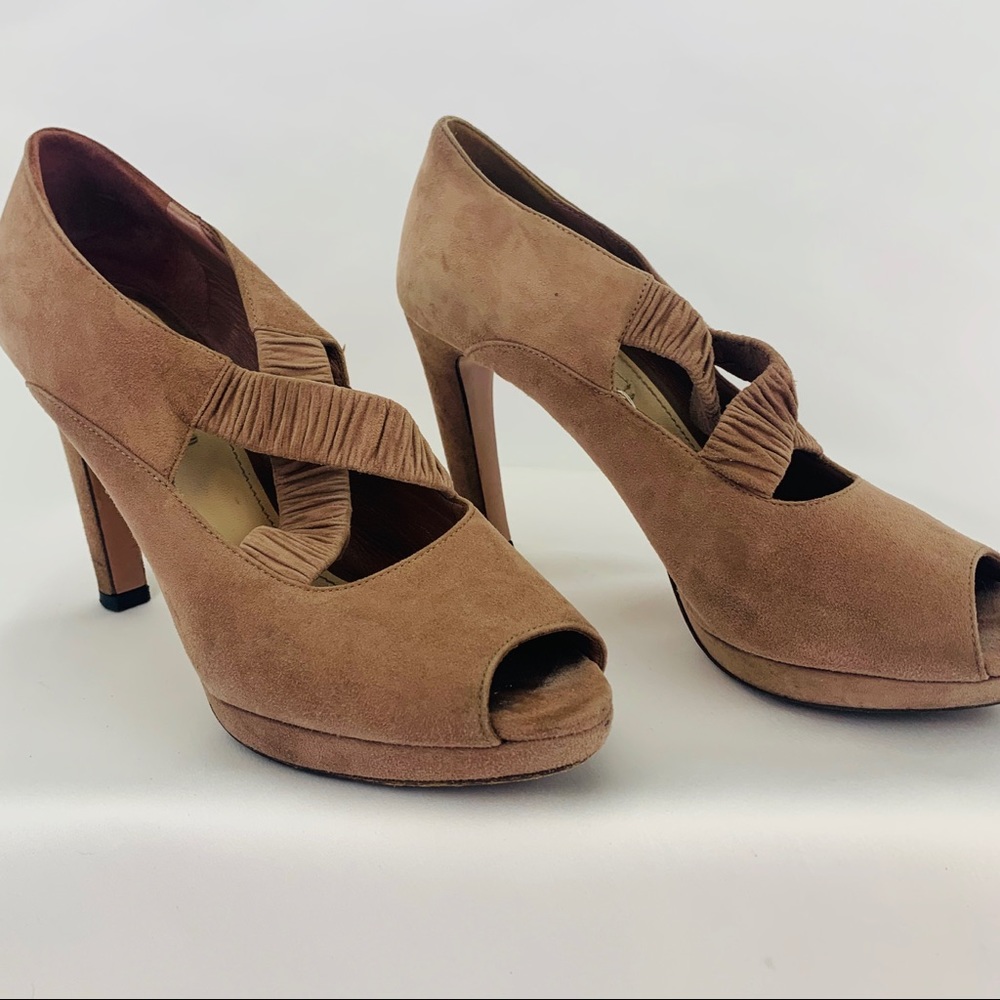 PRADA Tan - Nude- Suede heels pumps SZ 7.5
